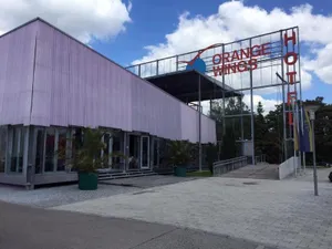 Image of Orange Wings Krems