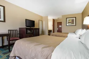 Image of Quality Inn & Suites Arnold – St Louis