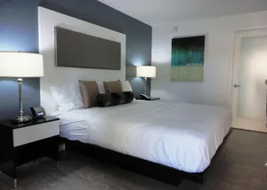 Image of La Breeze Inn & Suites