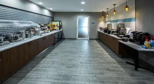 Image of Sugarloaf Hotel & Suites Duluth