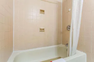 Image of Econo Lodge York Area