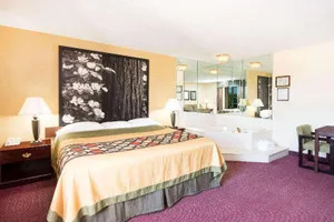 Image of Super 8 by Wyndham Lamar