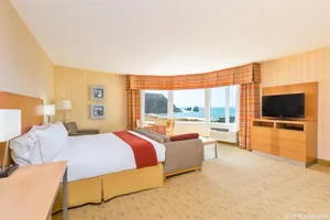 Image of Holiday Inn Express Hotel & Suites Pacifica