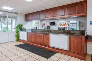 Image of Travelodge by Wyndham Baton Rouge East