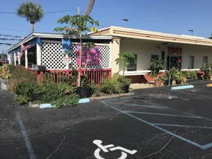 Image of Holiday Lodge & Suites Fort Walton Beach