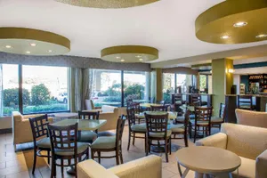 Image of Oakland Airport Arena Hotel