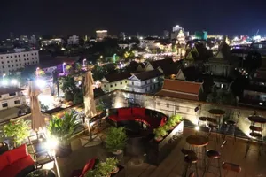 Image of HH Hotel & Sky Bar