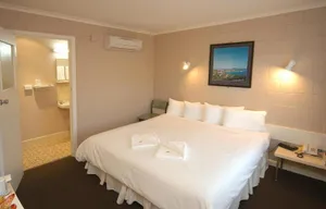 Image of Edgewater Hotel
