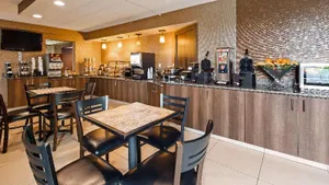 Image of Best Western The Inn at Buffalo Airport