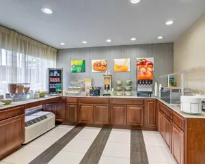 Image of Quality Inn Airport South
