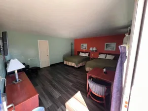 Image of Town & Country Motel