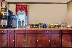 Image of Knights Inn Seymour
