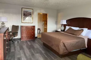 Image of Travelodge by Wyndham Farmington Hwy 64