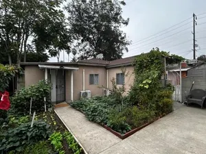 Image of garden with Iron Gate, East Los Angeles 2b2b