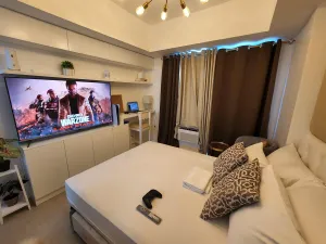 Image of Staycation Azure North 55' Smart QLED TV with PS5