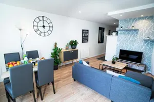 Image of ONLOC - Proche Halles Appart - 2 chbres - Parking