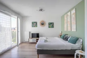 Image of Studio 30 m2 tout confort - RER à 3 min, accès Paris & Disneyland