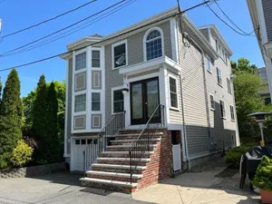 Image of Swampscott Retreat Four Bedrooms Come Unwind