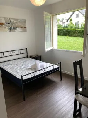 Image of Superbe chambre parentale avec sa propre salle de bains avec douche et wc privés, cuisine et Wifi