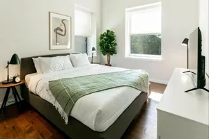 Image of Kislak 303 Luxurious 2BR in Heart of Downtown