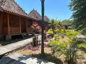 Image of Parlezo Cottage Dintor
