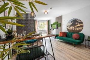 Image of Urban Jungle Studio Center Marktplatz Kitchen TV