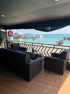 Image of Three Little Birds Bar & Guesthouse