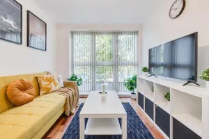 Image of Visit London 1 Bed Flat- Canary Wharf close to River Thames