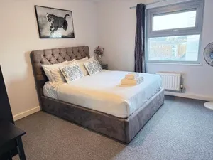 Image of London Luxury Holiday Home B