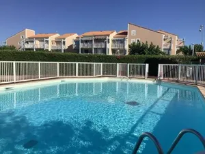 Image of Charmant F3 Mezzanine avec Piscine, Clim, Proche Plage et Centre - 4 Pers. - FR-1-559-35