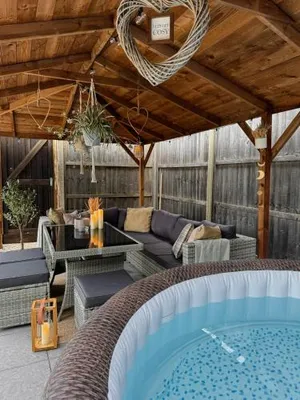 Image of Barn with Hot Tub