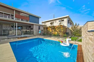 Image of Luxury Beach House - Heated Private Pool & Heated Spa - Fire Pitt - Walk to Beach & Golf