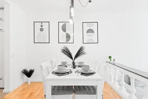 Image of Kingsize Bett, Terrasse, Netflix, zwei Zimmer