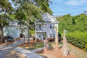 Image of Spacious Charleston - 6 mins to beach & Downtown