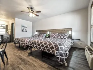 Image of Freestanding 1 Bedroom Cabin