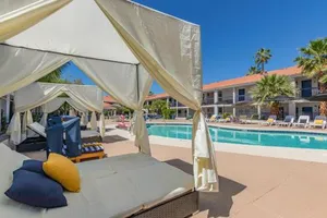 Image of Venture on Country Club