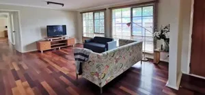 Image of Spacious and cozy home next to Glen Waverley