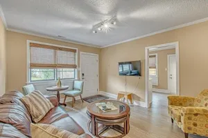 Image of The Sabine cute 1 bedroom minutes to Park Circle