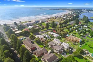Image of Eastern Beach Unit 2