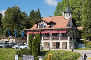 Image of Le Manoir