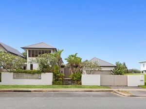 Image of Beachfront On Northpoint