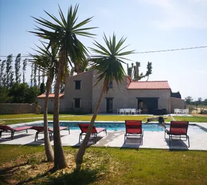 Image of Grande maison au calme avec piscine proche mer