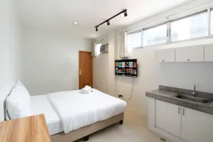 Image of Clean & Affordable | Studio Makati J301