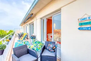 Image of C5 - 2 BDR Blvd Carnot - 10 min Palais - AC & Terrace Sea View