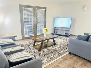 Image of Entire cozy 2-bedroom Guest house in Atlanta