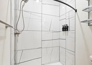 Image of Winter @ Golden Goose: New Build, King Bed