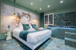 Image of Le Musée d’Aphrodite / JACUZZI