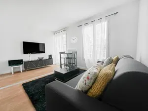 Image of Rive Droite au Portes de Paris