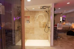 Image of Loveroom de charme avec jacuzzi et sauna
