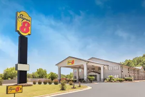 Image of Super 8 By Wyndham Montgomery I-65